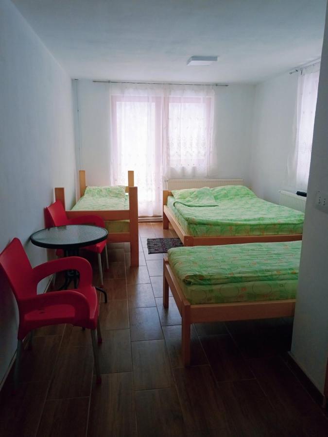 Bed and Breakfast Domacinstvo Kod Gere Crni Vrh Экстерьер фото